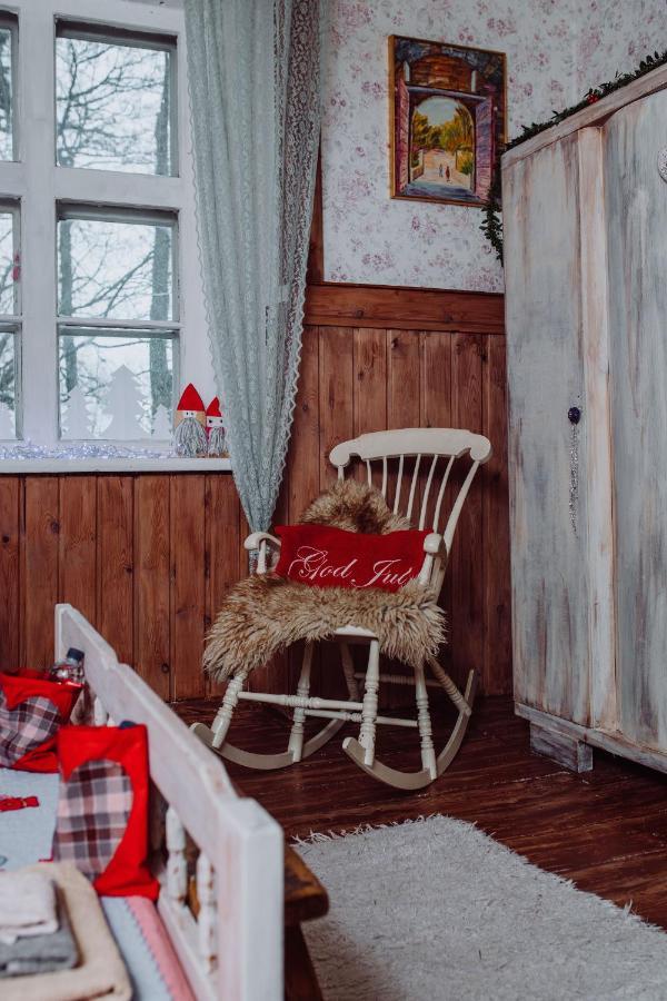 B&B Rando & Kaerdi Juures Oue Lyuganuse Kültér fotó