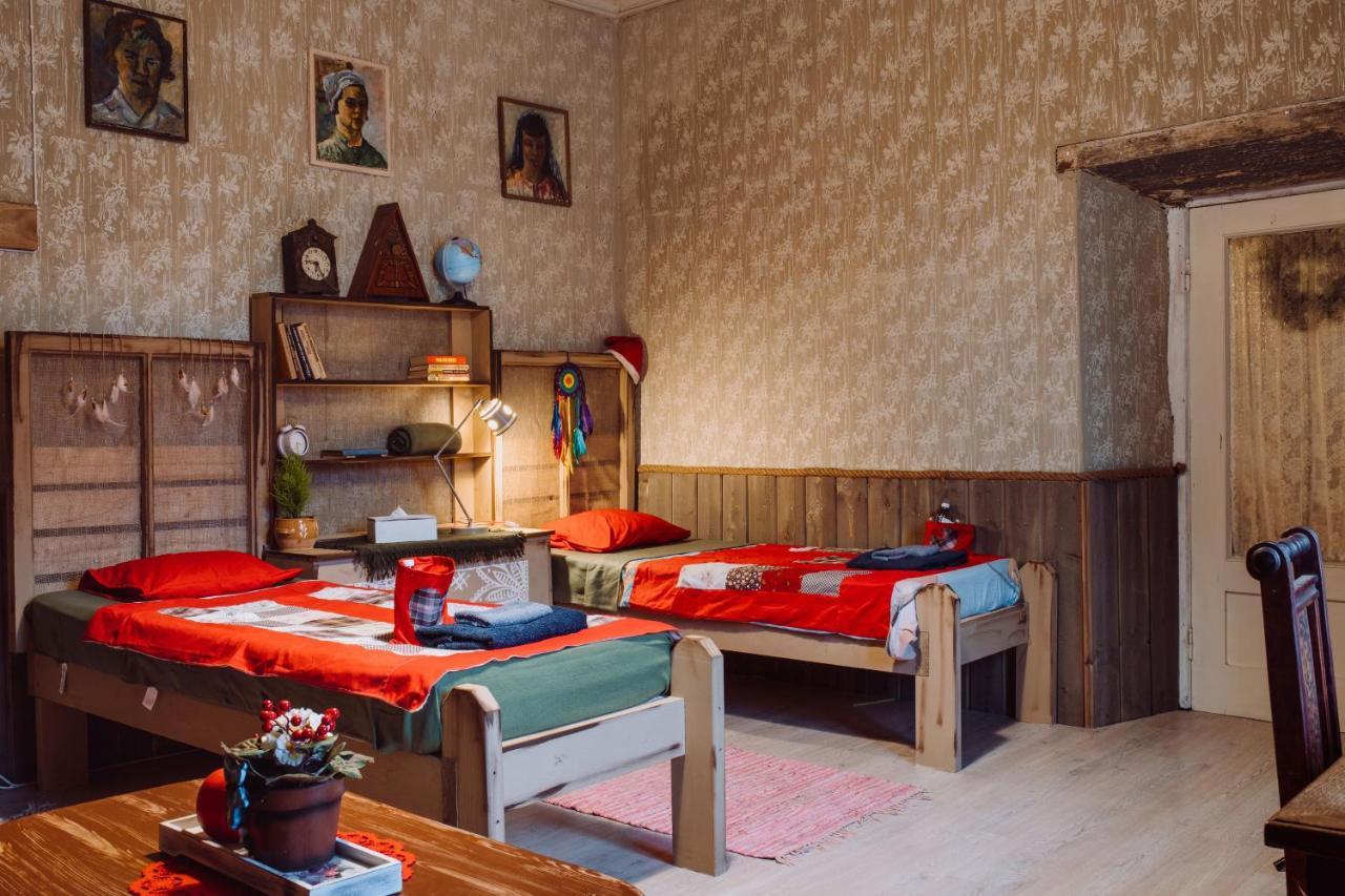 B&B Rando & Kaerdi Juures Oue Lyuganuse Kültér fotó